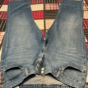 Levis 529 Boot Cut - women’s 14M (32x32)